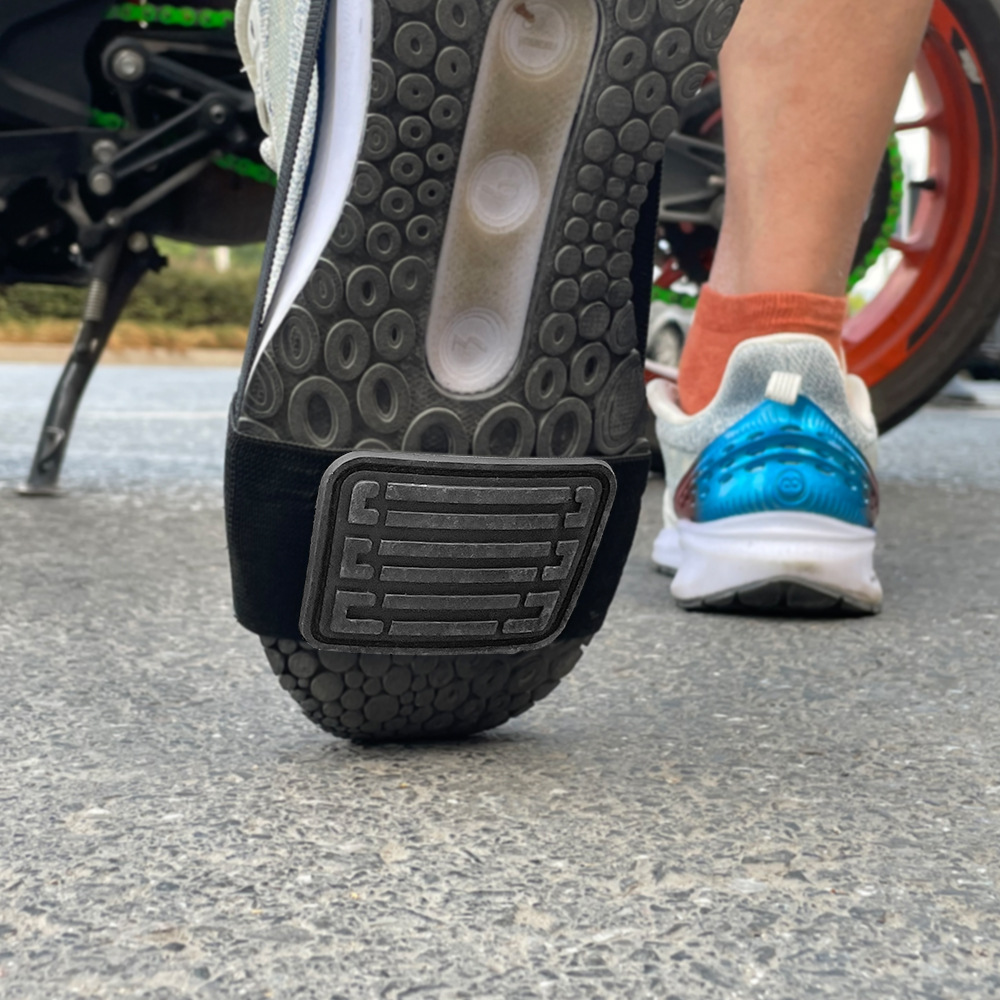 オートバイのギアシフトシューズカバー、調節可能なTPUガード - Motorcycle Gear Boots のレビューと価格